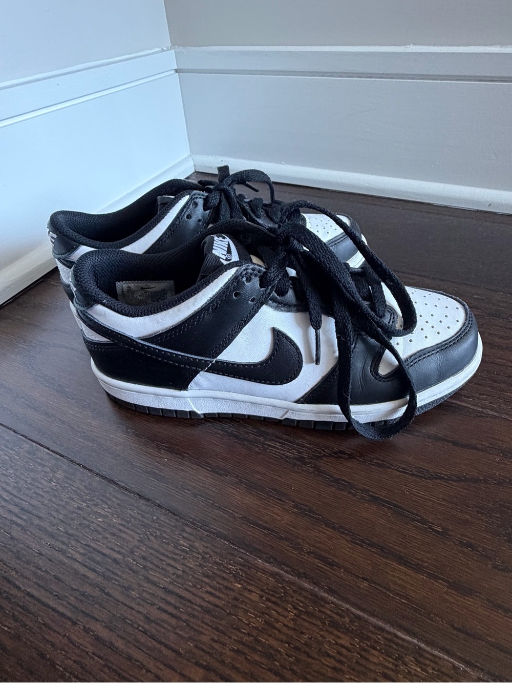 Nike Dunk Low Big Kids’ Shoes White/Black